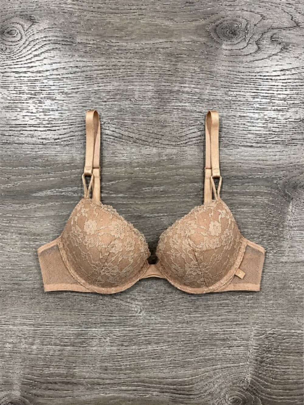 Victoria's Secret Sexy Tee Lacie Push-Up Bra (Praline)